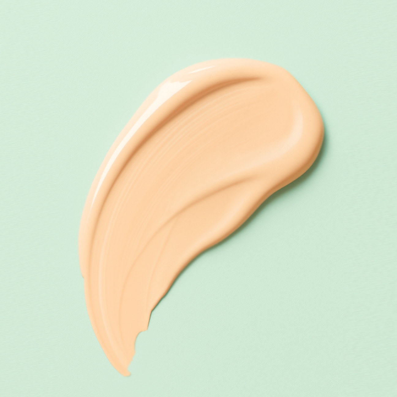 RADIANT TINTED MOISTURIZER (SPF 30 Broad Spectrum)'s thumbnail image