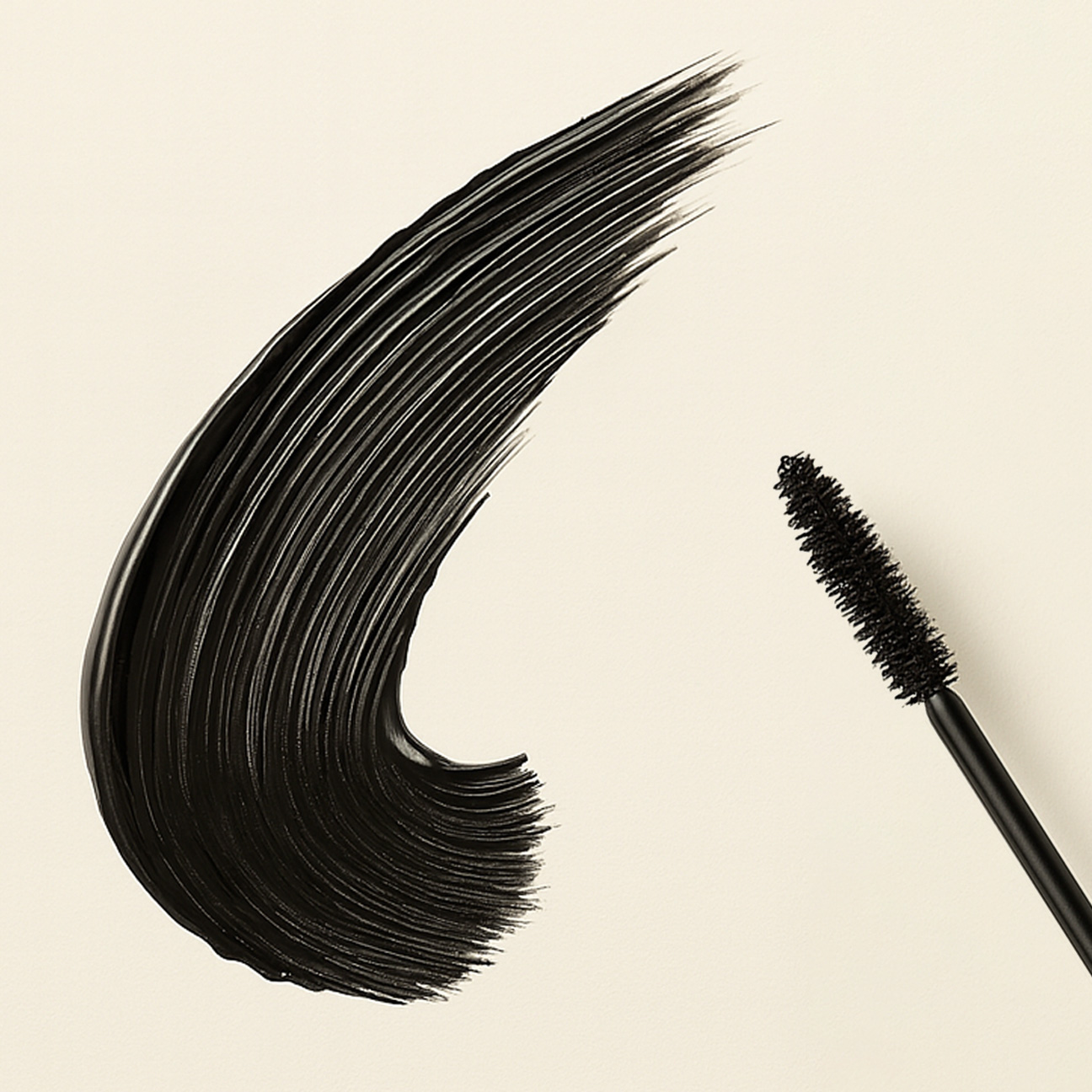 Fix-On Waterproof Mascara image 2