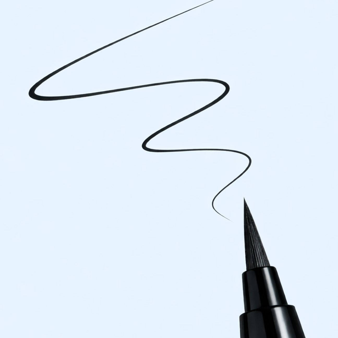 울트라 픽스 펜 아이라이너's thumbnail image