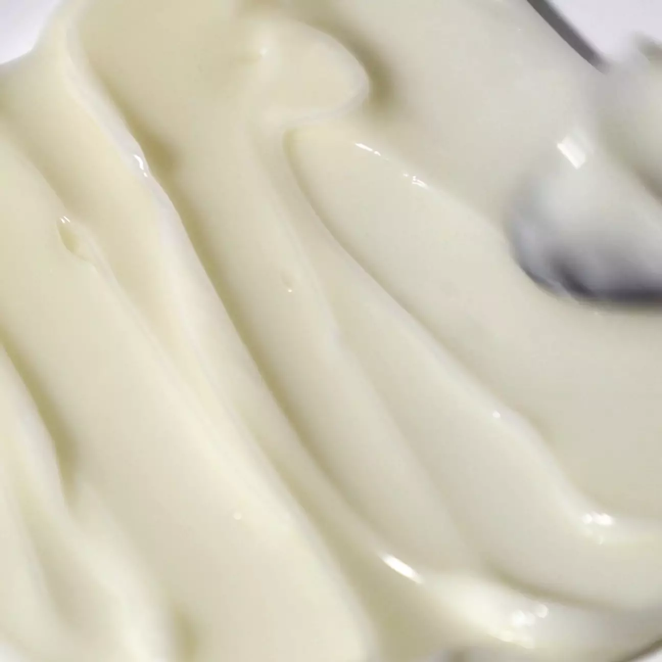 Silky Comfort Body Cream image 3